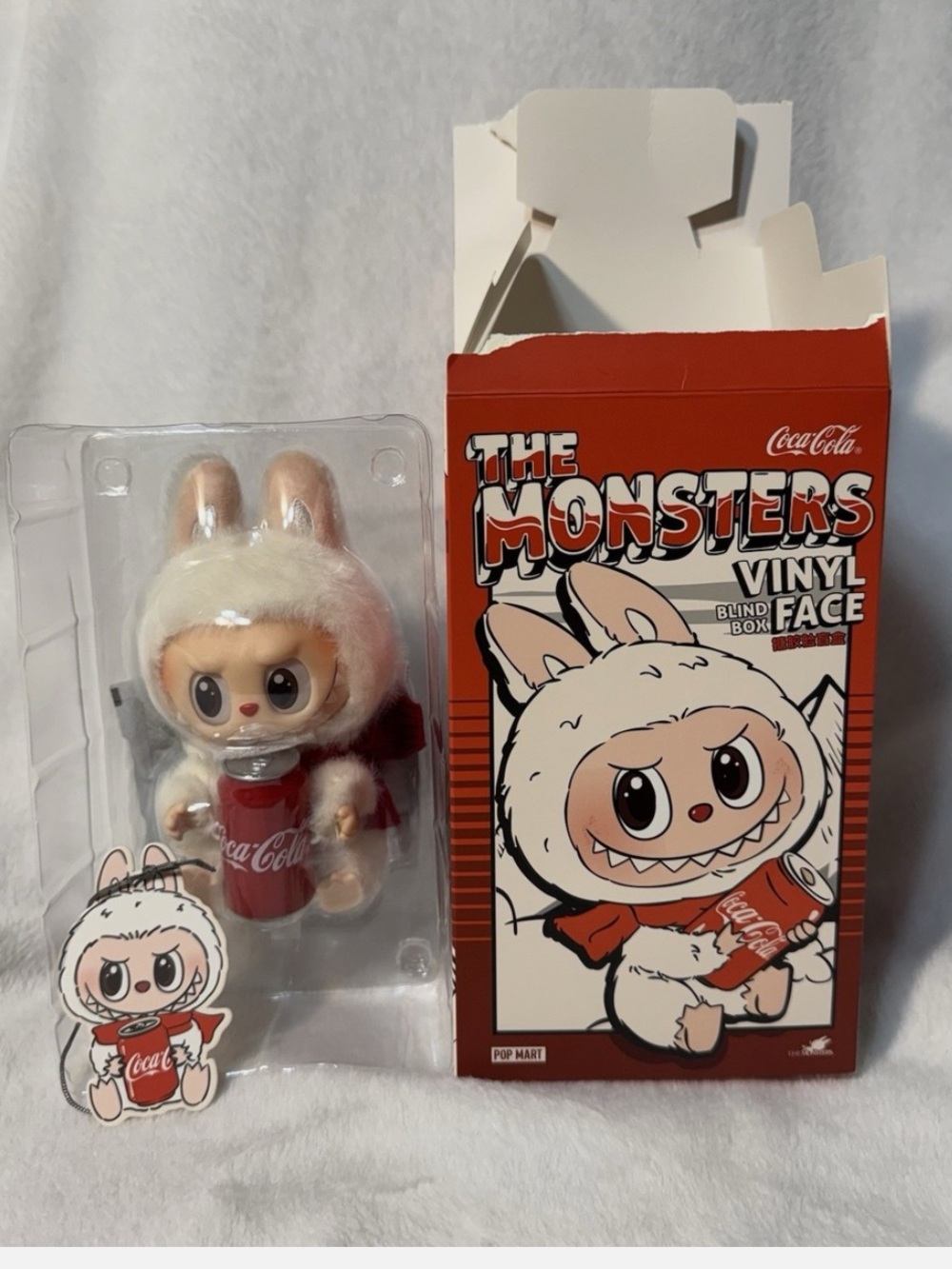 POP MART The Monsters Coca Cola
Happy Factor Vinyl Face Plush Pendant
Labubu
